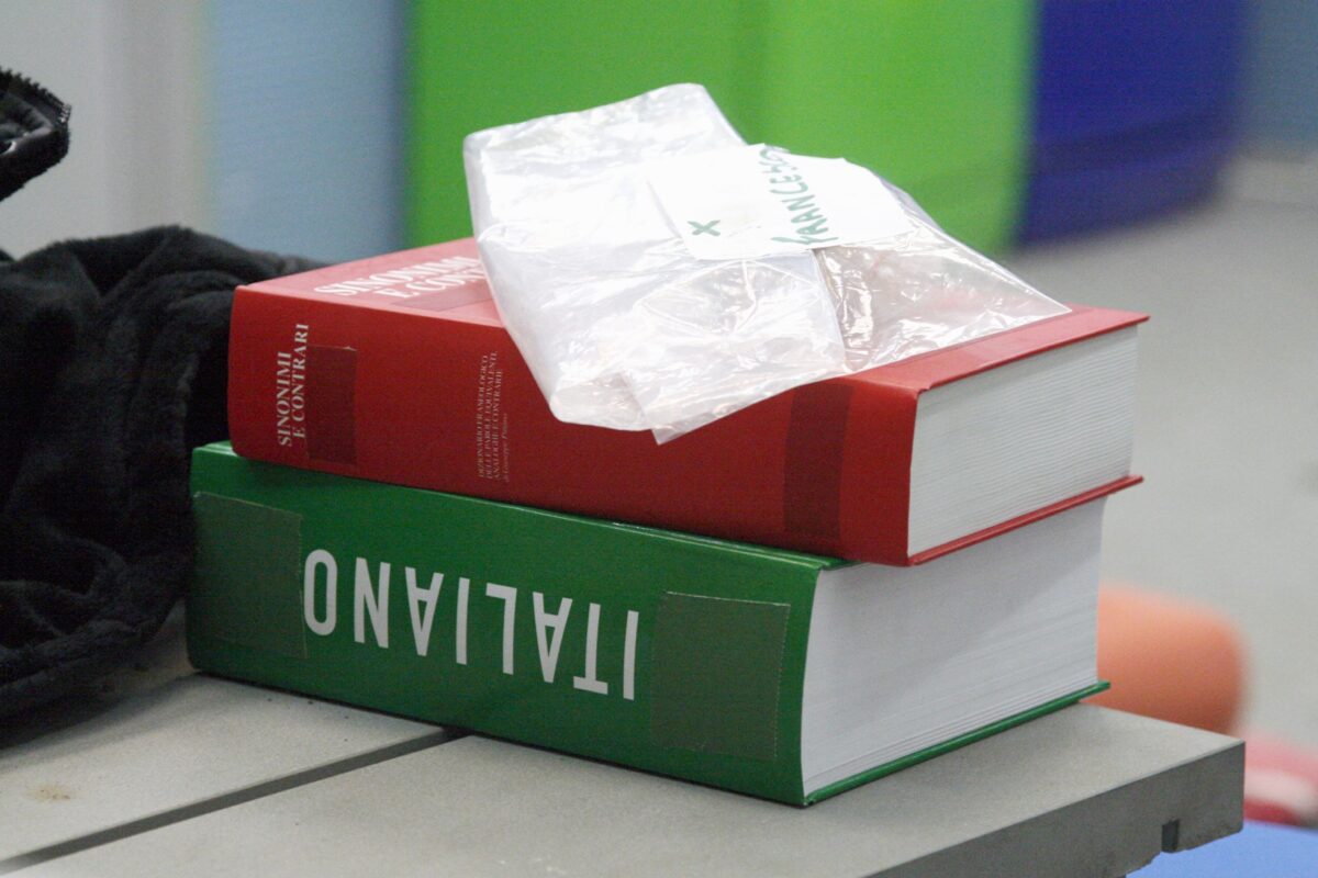 School: Ministry considers aid for low-income families to help with the cost of books