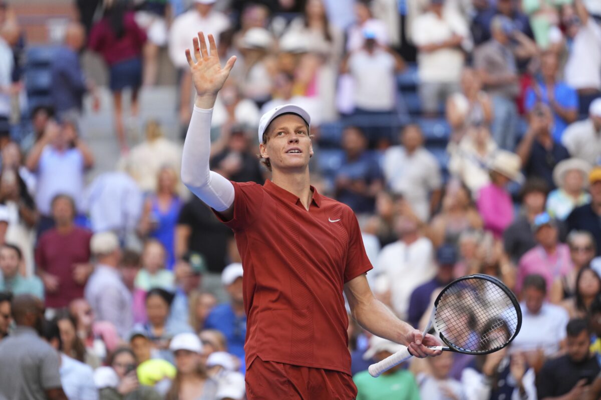 US Open: Sinner beats Bublik in three sets and advances to the quarter-finals