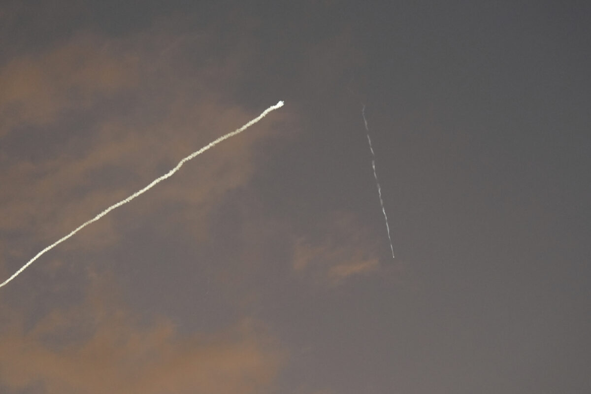 Air raid alert in Tel Aviv, missile intercepted from Yemen Air raid alert in Tel Aviv, missile intercepted from Yemen
