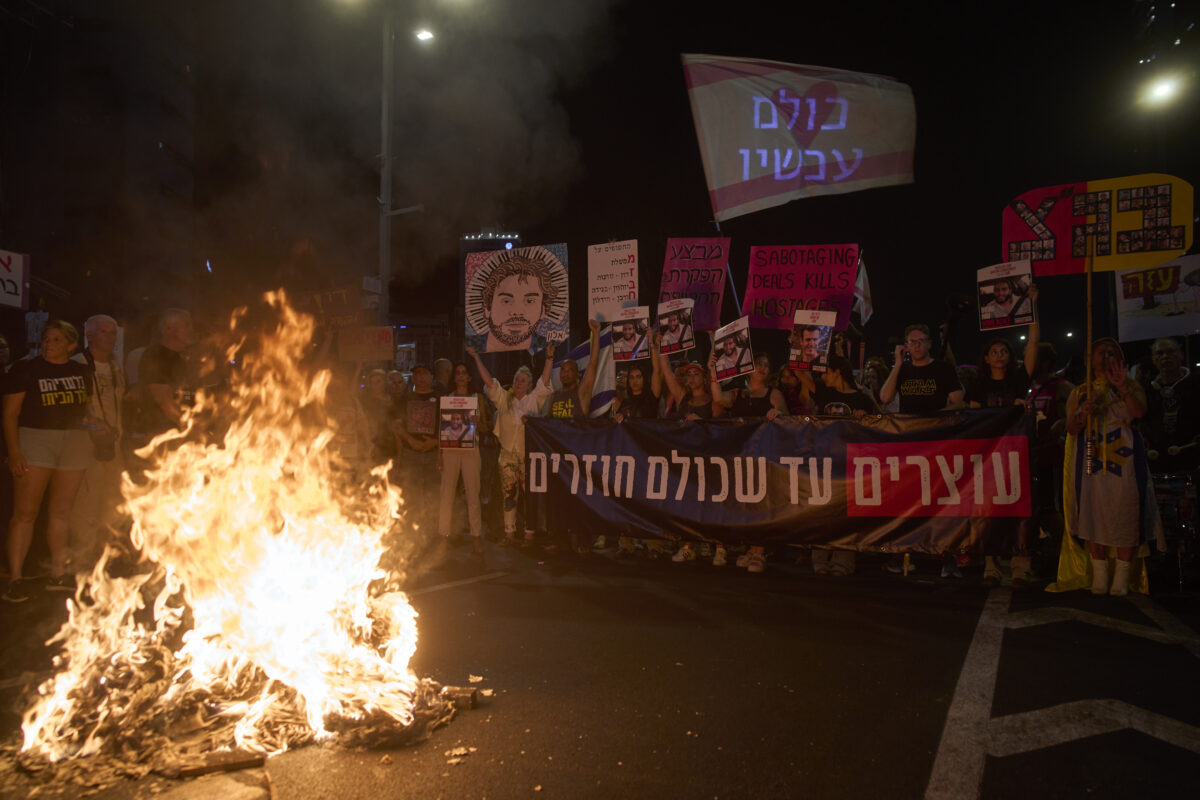 Middle East, Netanyahu against protesters: ‘Every day they threaten to kill me’