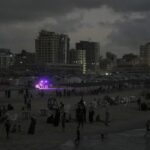 Middle East, media: 69 dead since dawn in Israeli raids on Gaza