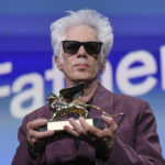 Venice 82: Jarmusch’s “Father, Mother, Sister, Brother” wins Golden Lion for best film
