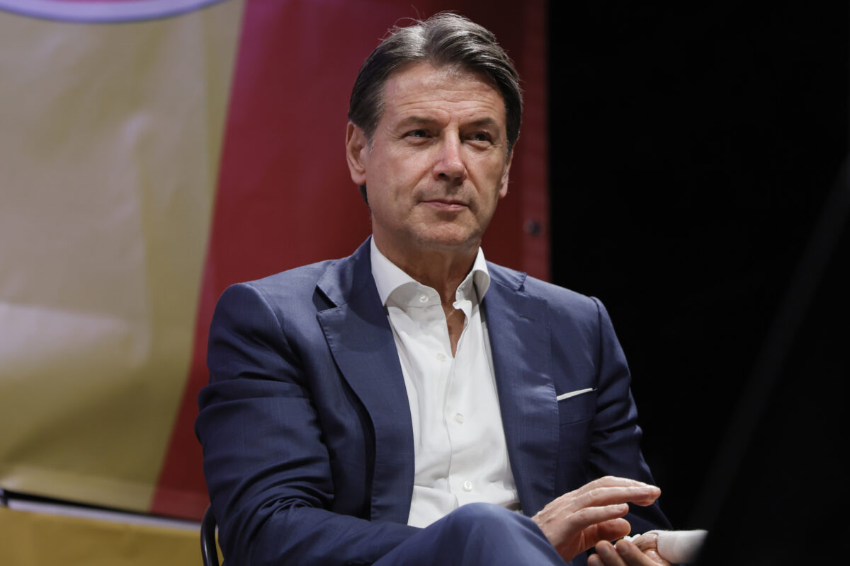 Ukraine: Conte, do not close the door on diplomacy with Russia, NATO must be reformed