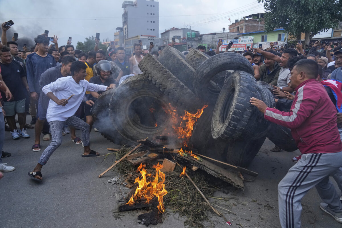 Nepal: government lifts social media ban after protests Nepal: government lifts social media ban after protests