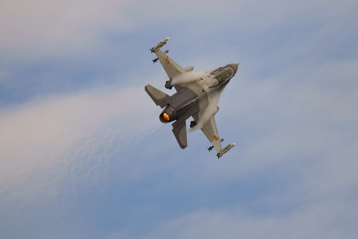 Romania: alert over falling Russian drone debris, two F-16 jets on patrol