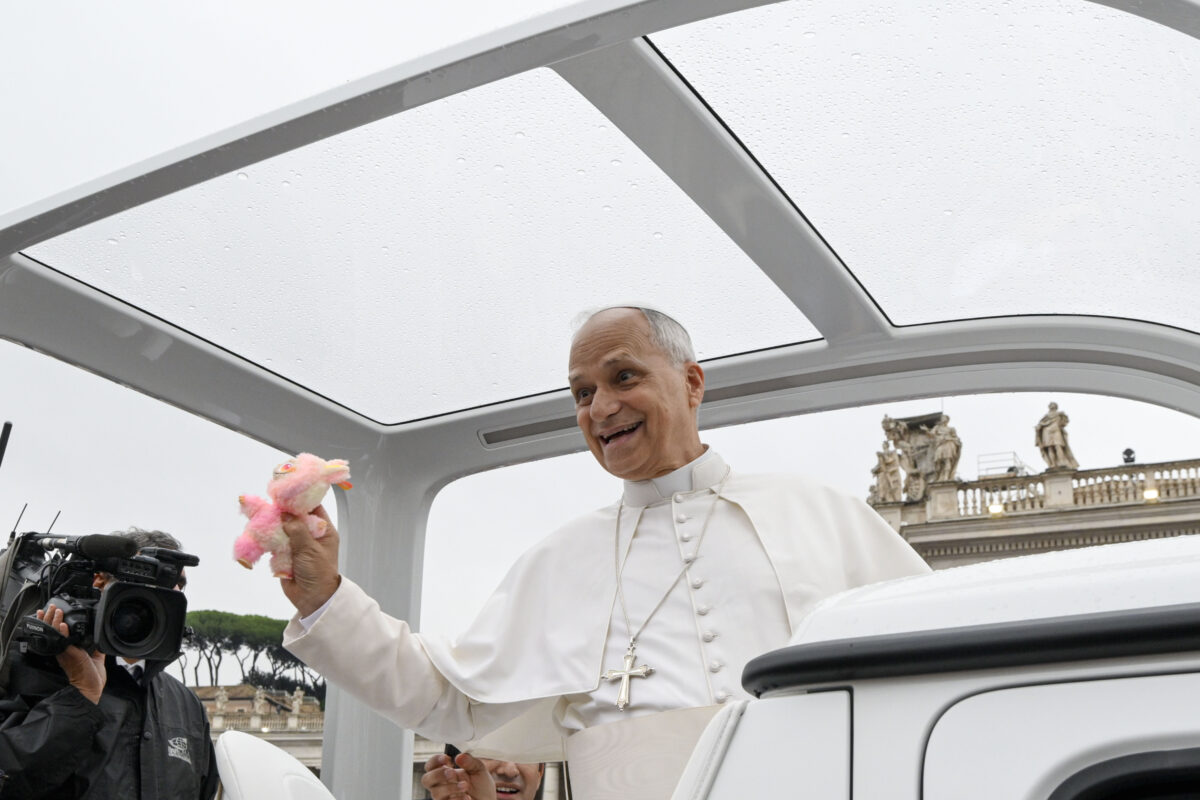 Pope, “A World of Peace”: best wishes from the children of Bambin Gesù for Leo XIV