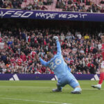 Premier League, Arsenal routs Nottingham Forest 3-0