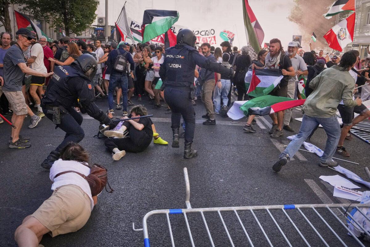 Vuelta, media: 22 officers injured in pro-Palestinian protests in Madrid