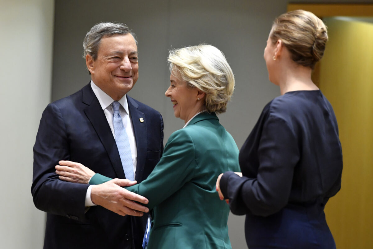 EU, von der Leyen to Draghi: “Dear Mario, thank you for your service to Europe”
