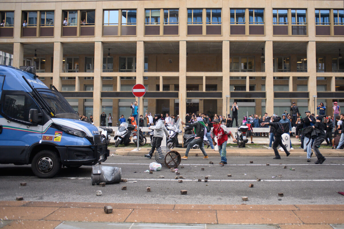 Strike for Gaza: clashes in Milan, five arrests