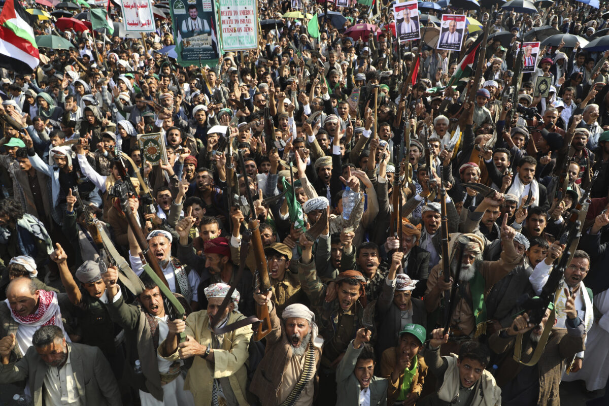 Middle East: Houthi drone from Yemen strikes Eilat, 4 injured