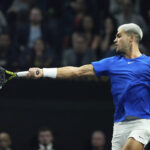 Tennis: scare for Alcaraz, who was down on the court with a painful ankle but then returned to the match