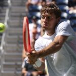 Tennis, ATP Beijing: Cobolli defeats Rublev and advances to the 2nd round