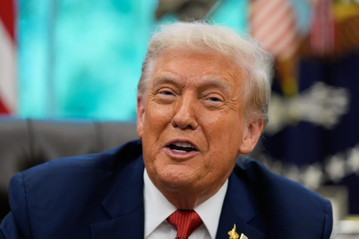 USA, Trump praises Comey indictment: “Justice in America”