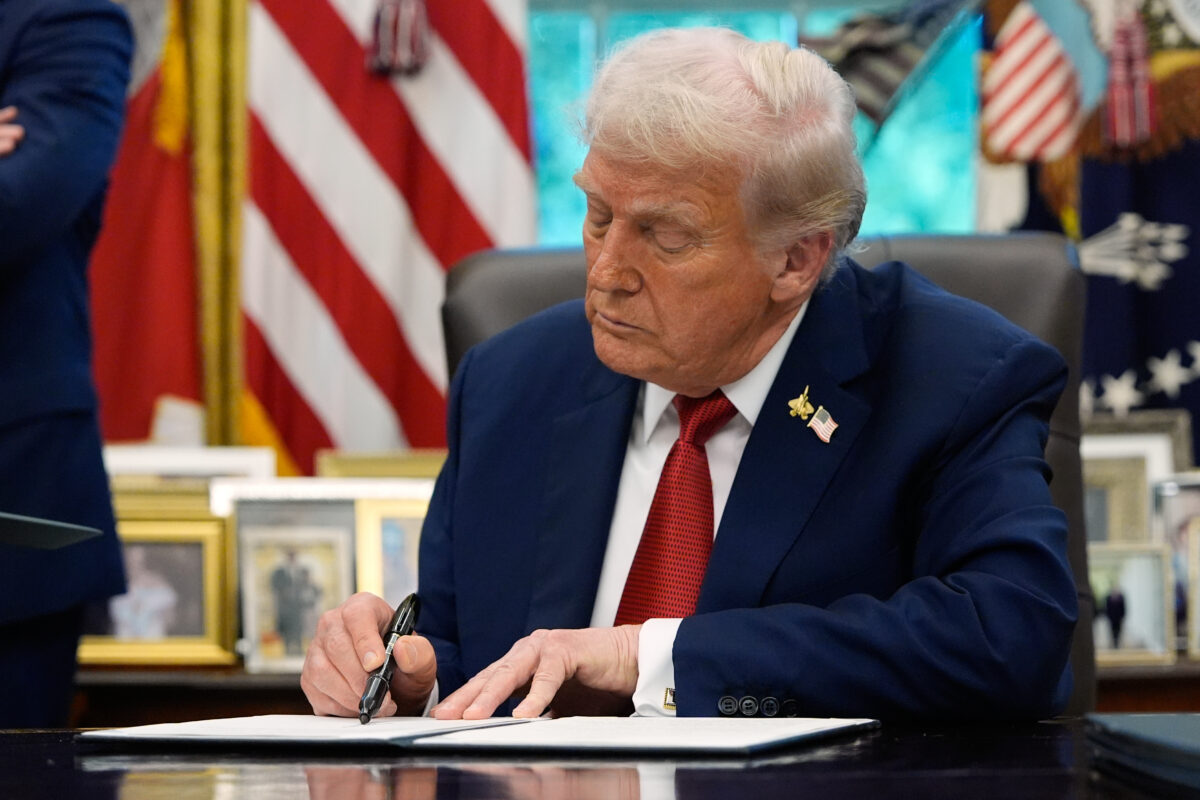 US: Trump signs memorandum to reinstate death penalty in Washington