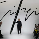 Milan, 14 new illustrious names added to the Famedio: including Armani and Toscani