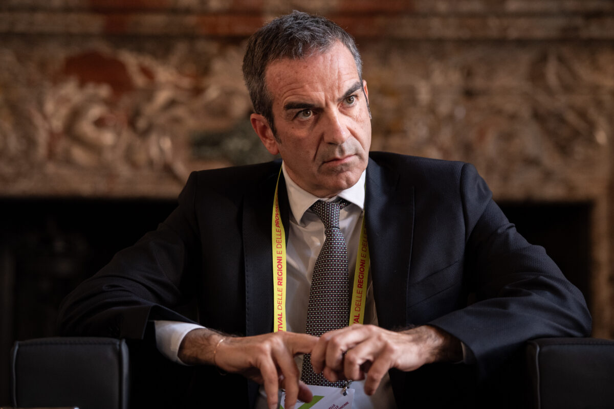Calabria, Occhiuto launches merit income: 500 euros for those who choose regional universities