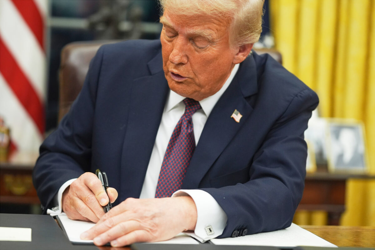 US: Trump asks Supreme Court to confirm end of birthright citizenship