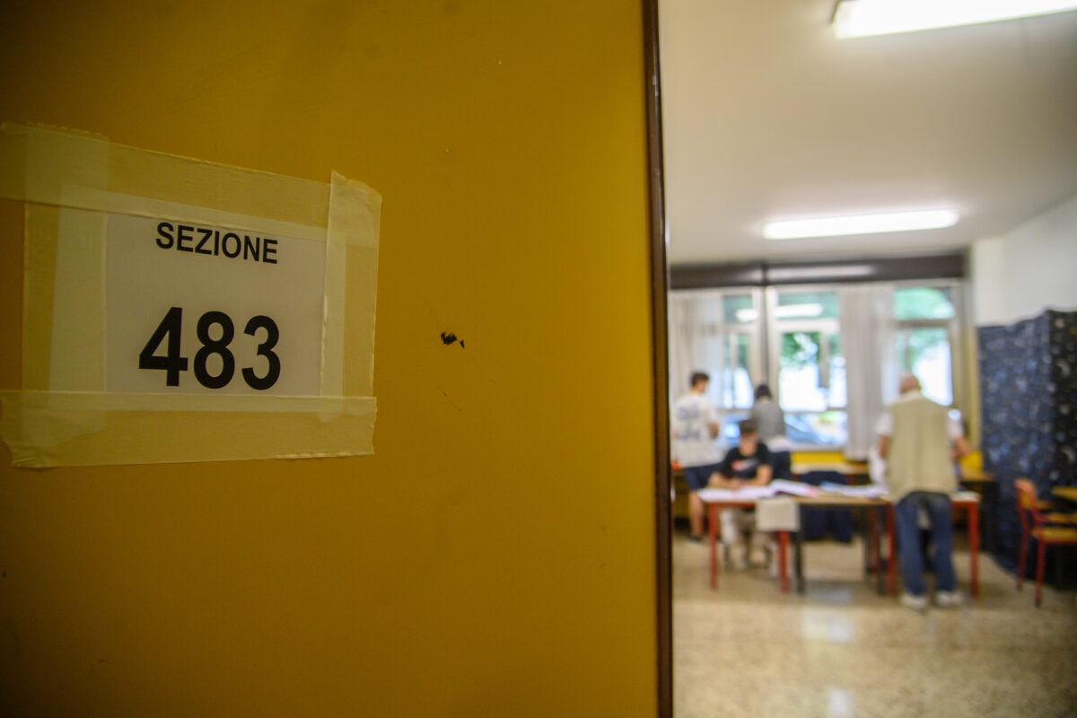 Marche: polling stations open, voting for new president and regional council