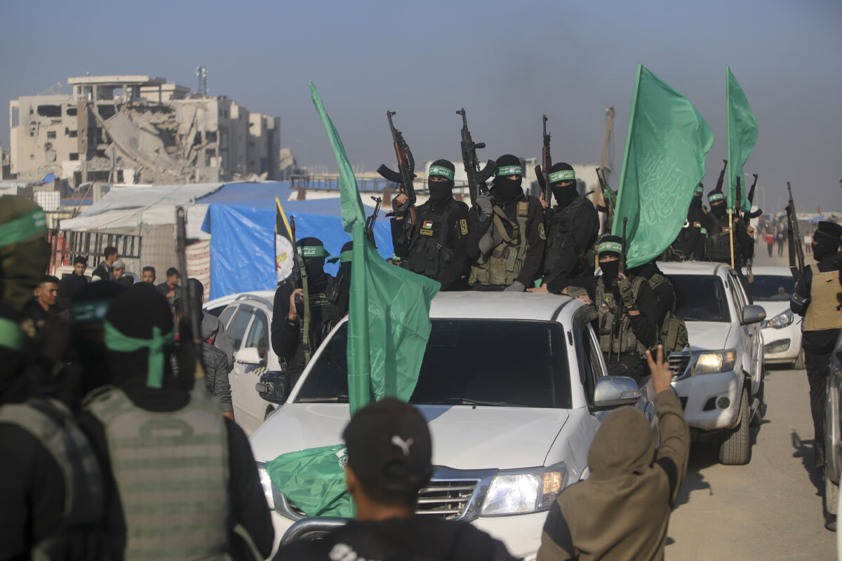 Gaza, Hamas: ‘Release of hostages must be linked to IDF withdrawal’