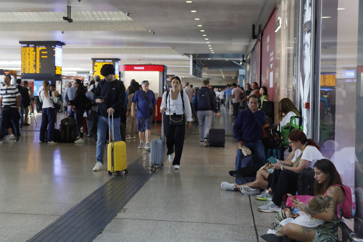 General strike: cancellations and delays up to 80 minutes at Rome Termini