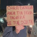 Gaza, “Your daughter will pay too”: signs against Meloni at pro-Palestinian march in Milan