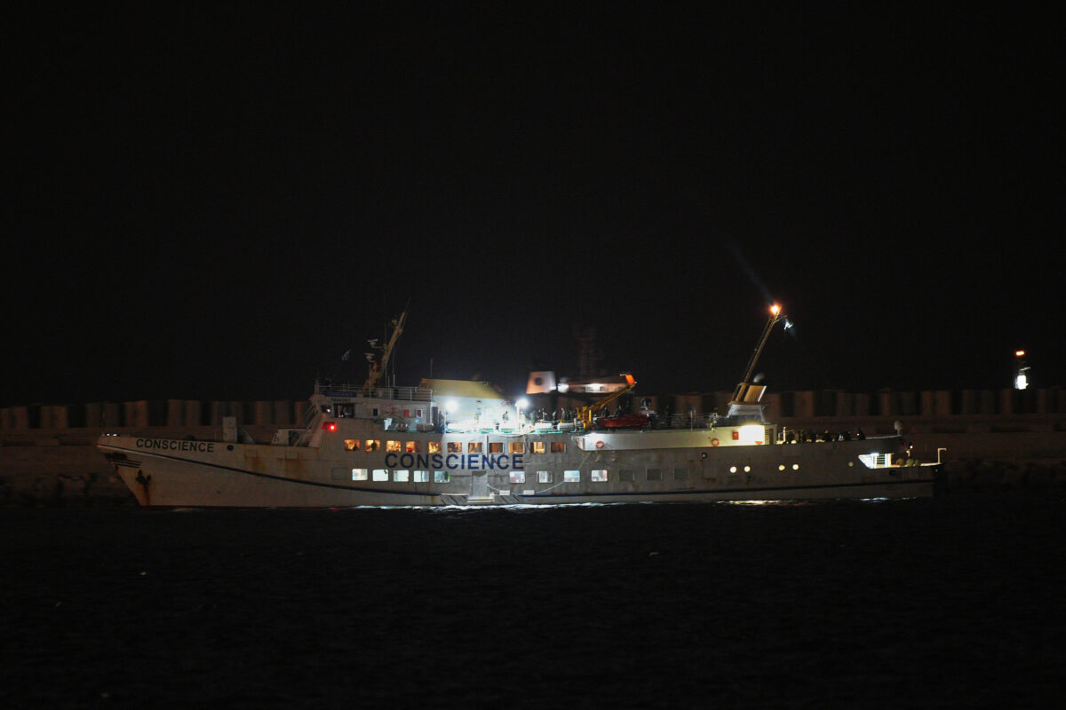 Flotilla: Italians in good condition, seven sign expulsion order Flotilla: Italians in good condition, seven sign expulsion order