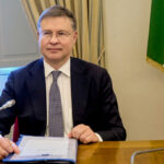 Ukraine, Dombrovskis: “25.3 billion given to Kiev, another 8.4 billion by the end of the year”
