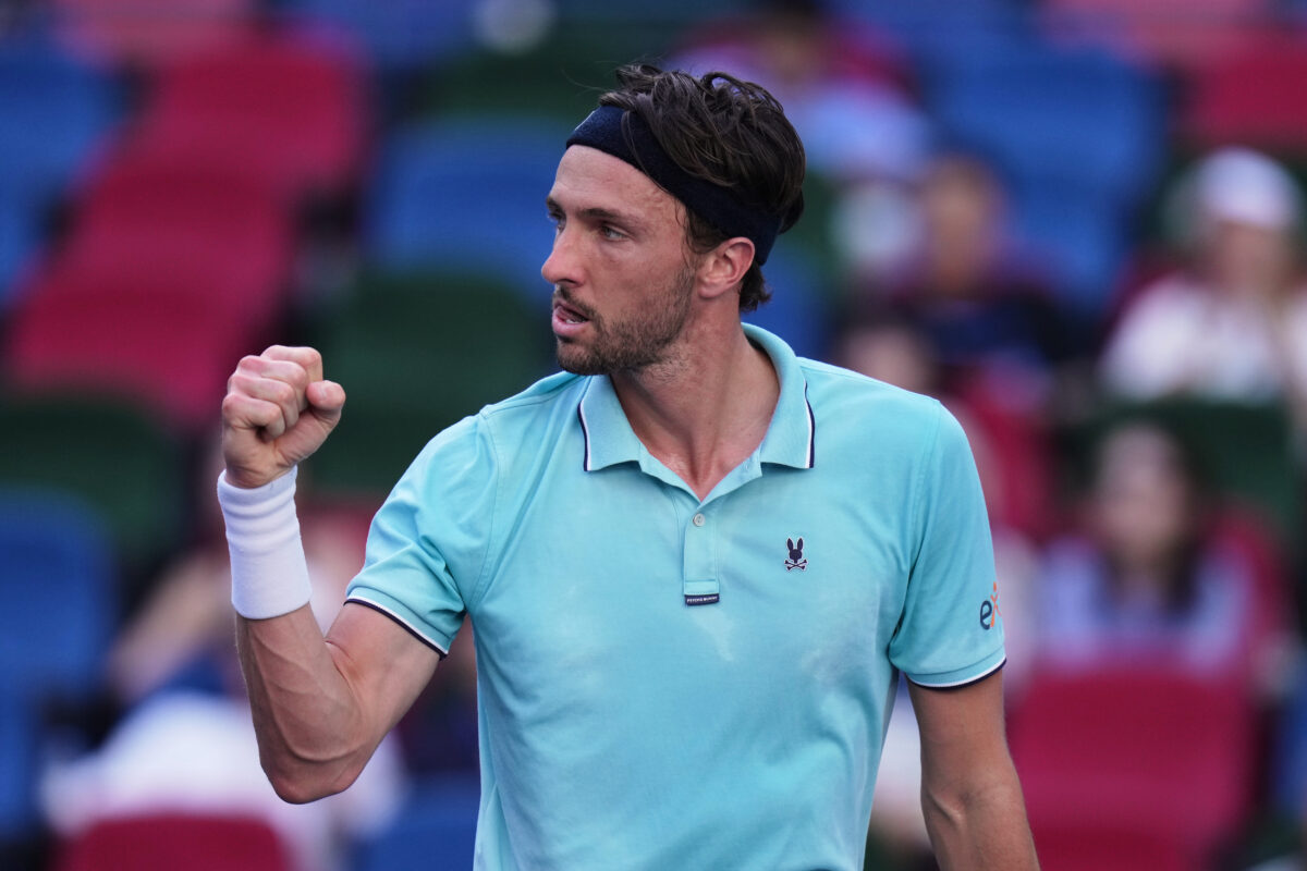 Tennis: ATP Shanghai, Rinderknech beats Auger-Aliassime and advances to the semi-finals