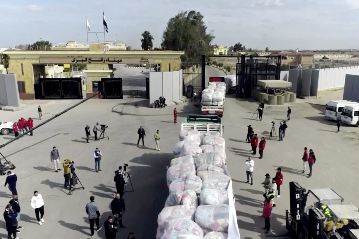 Gaza: media reports Rafah crossing to reopen this week for humanitarian aid Gaza: media reports Rafah crossing to reopen this week for humanitarian aid