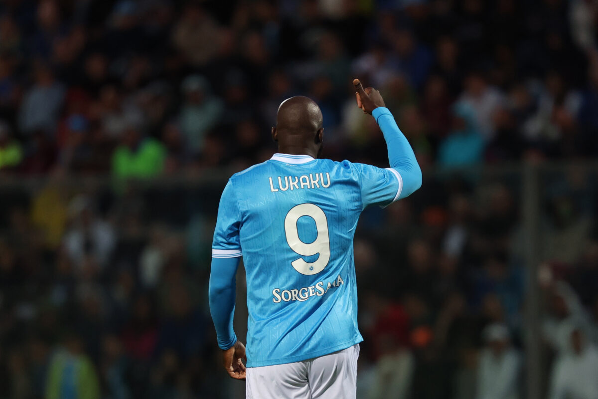 Football, Lukaku brothers on social media: ‘Relatives are holding our father’s body in Congo’ Football, Lukaku brothers on social media: ‘Relatives are holding our father’s body in Congo’