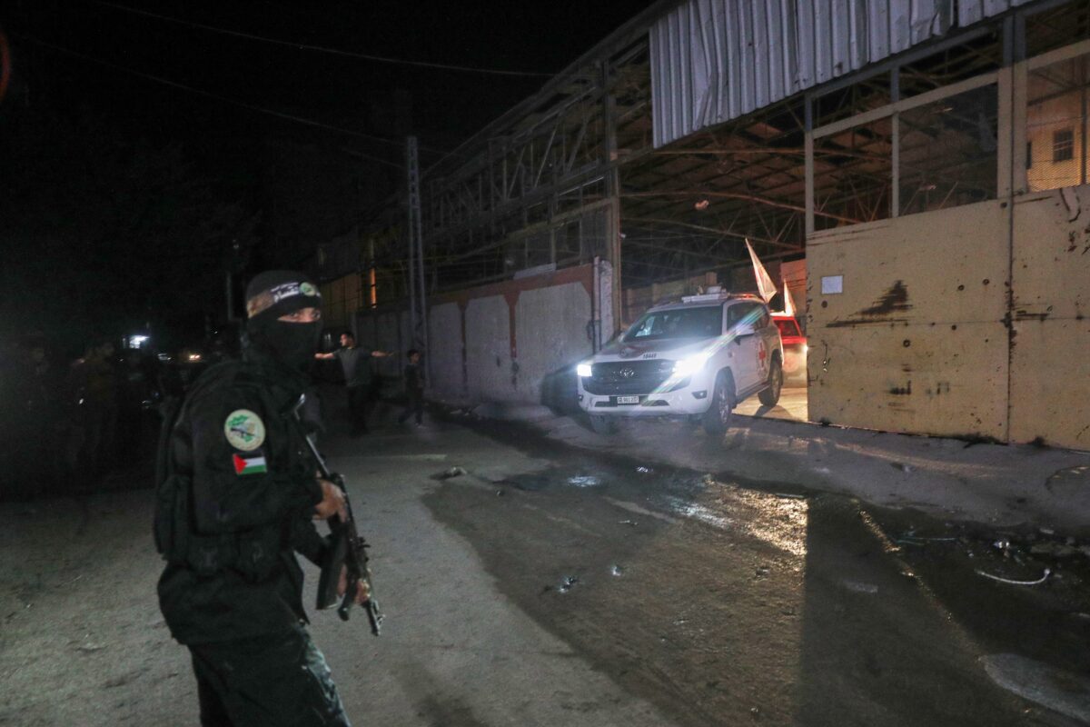 Gaza, Hamas sources: ‘Fourth body is that of an IDF soldier’ Gaza, Hamas sources: ‘Fourth body is that of an IDF soldier’