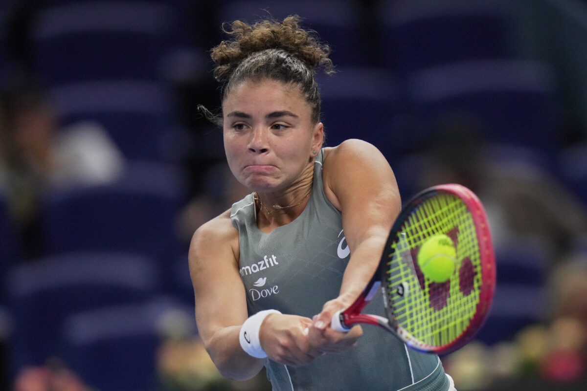 Tennis: WTA Ningbo, Paolini defeats Bencic and reaches semifinal Tennis: WTA Ningbo, Paolini defeats Bencic and reaches semifinal