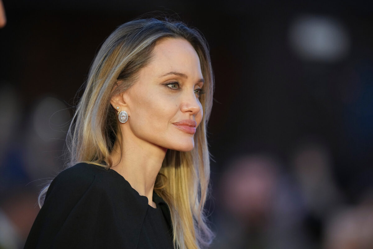Rome Film Festival: Angelina Jolie, breast cancer? Making difficult choices makes us strong Rome Film Festival: Angelina Jolie, breast cancer? Making difficult choices makes us strong