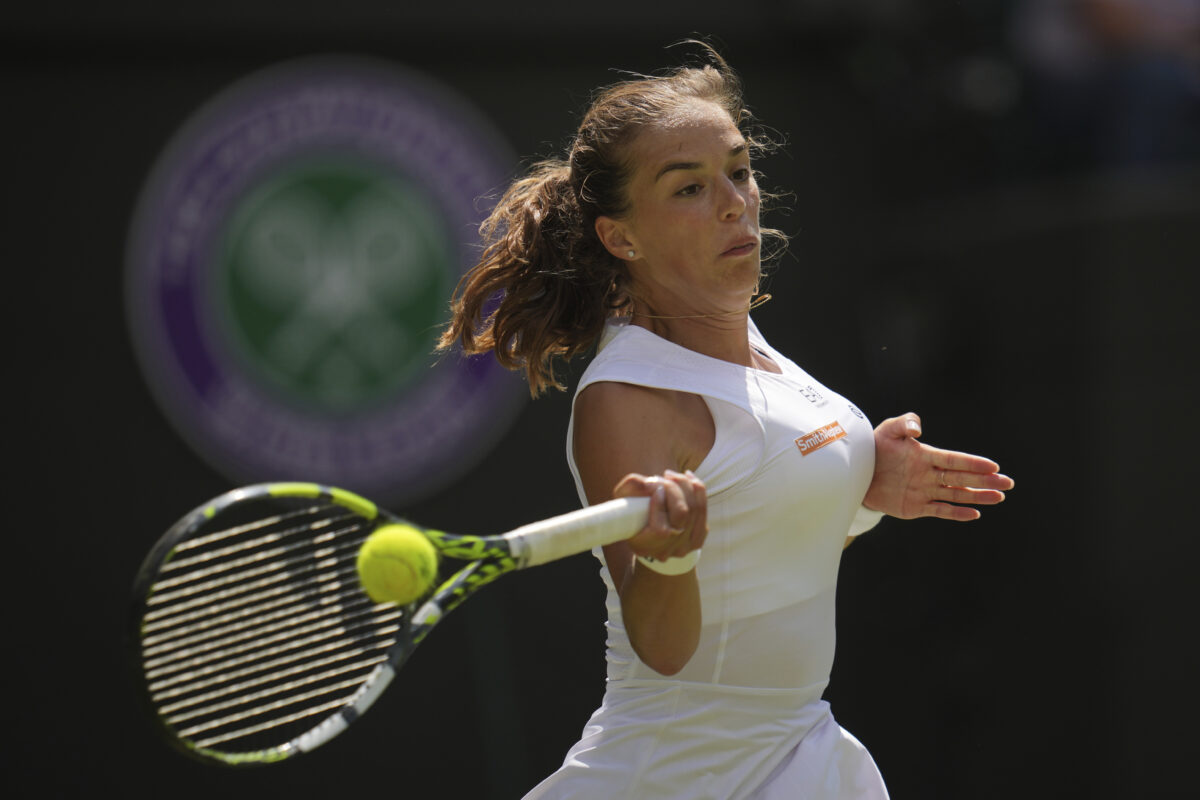 Tennis: WTA Guangzhou, Bronzetti eliminated in the first round Tennis: WTA Guangzhou, Bronzetti eliminated in the first round