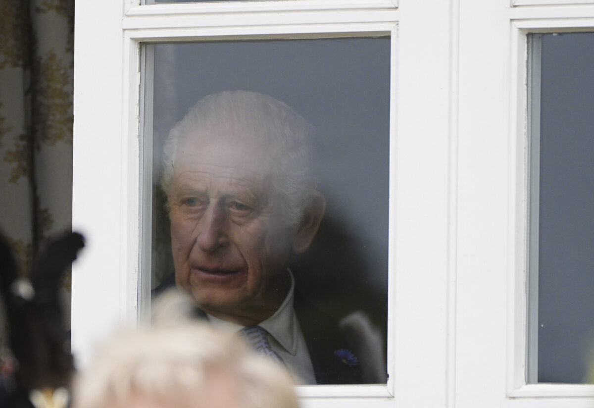 Rome: King Charles and Queen Camilla land at Ciampino airport, meeting with the Pope scheduled for tomorrow Rome: King Charles and Queen Camilla land at Ciampino airport, meeting with the Pope scheduled for tomorrow