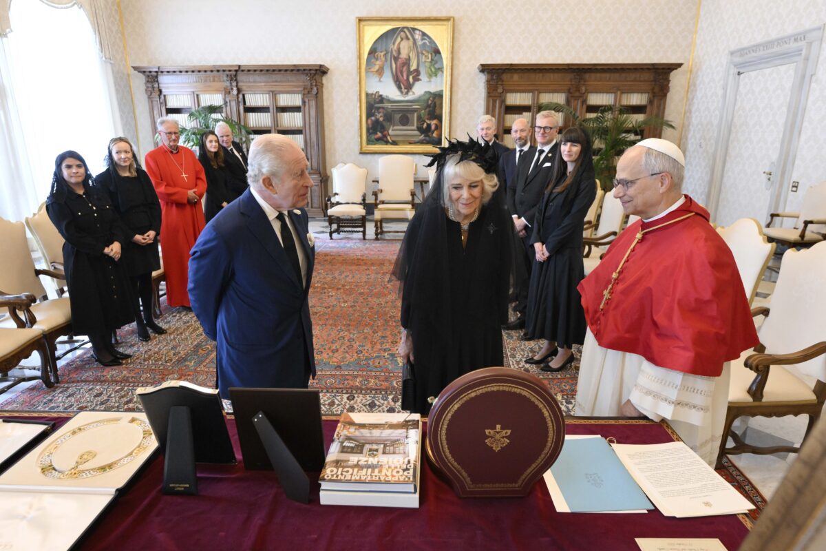 Pope, ecumenical prayer with British royals: first time in 500 years Pope, ecumenical prayer with British royals: first time in 500 years