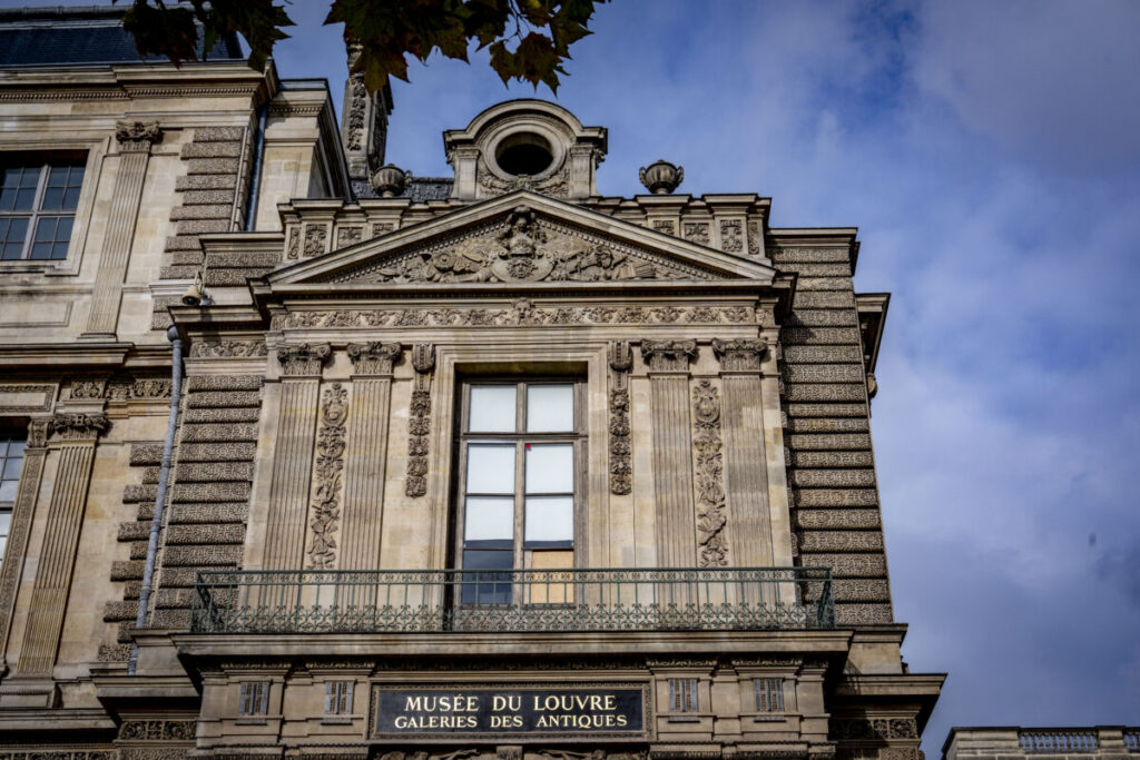 France: Louvre jewels moved to vault 26 metres underground