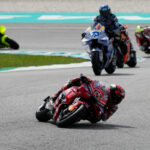 MotoGP, Alex Marquez dominates and wins at Sepang. Pecco Bagnaia retires