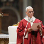 Pope: ‘No algorithm will replace education, avoid technophobia’