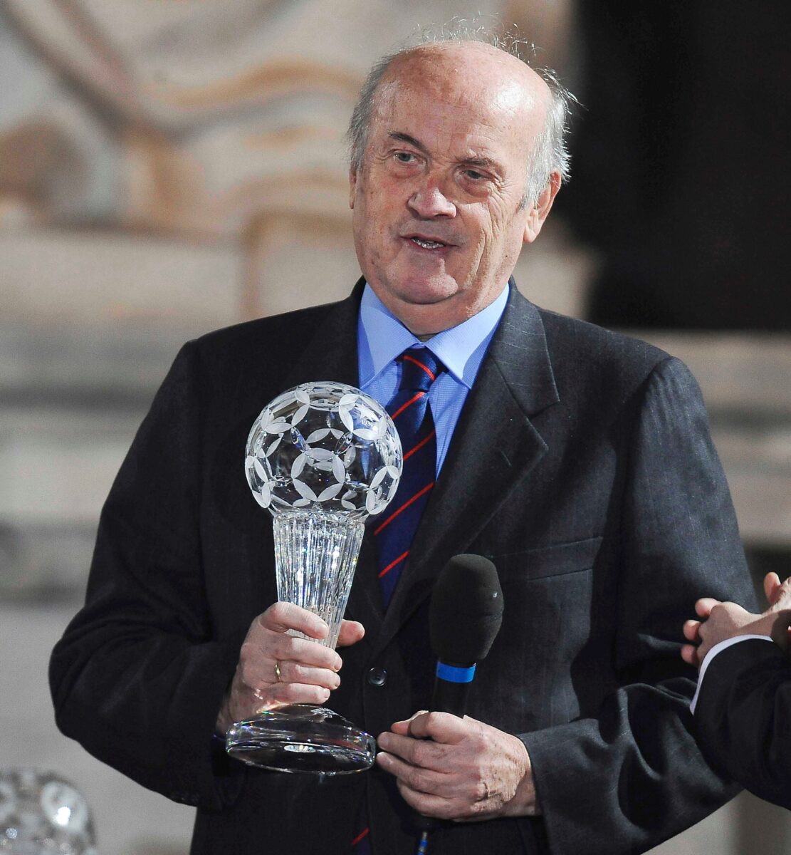 Football, Casarin: ‘I’d kick the referees in the a… their penalties are laughable’ Football, Casarin: ‘I’d kick the referees in the a… their penalties are laughable’