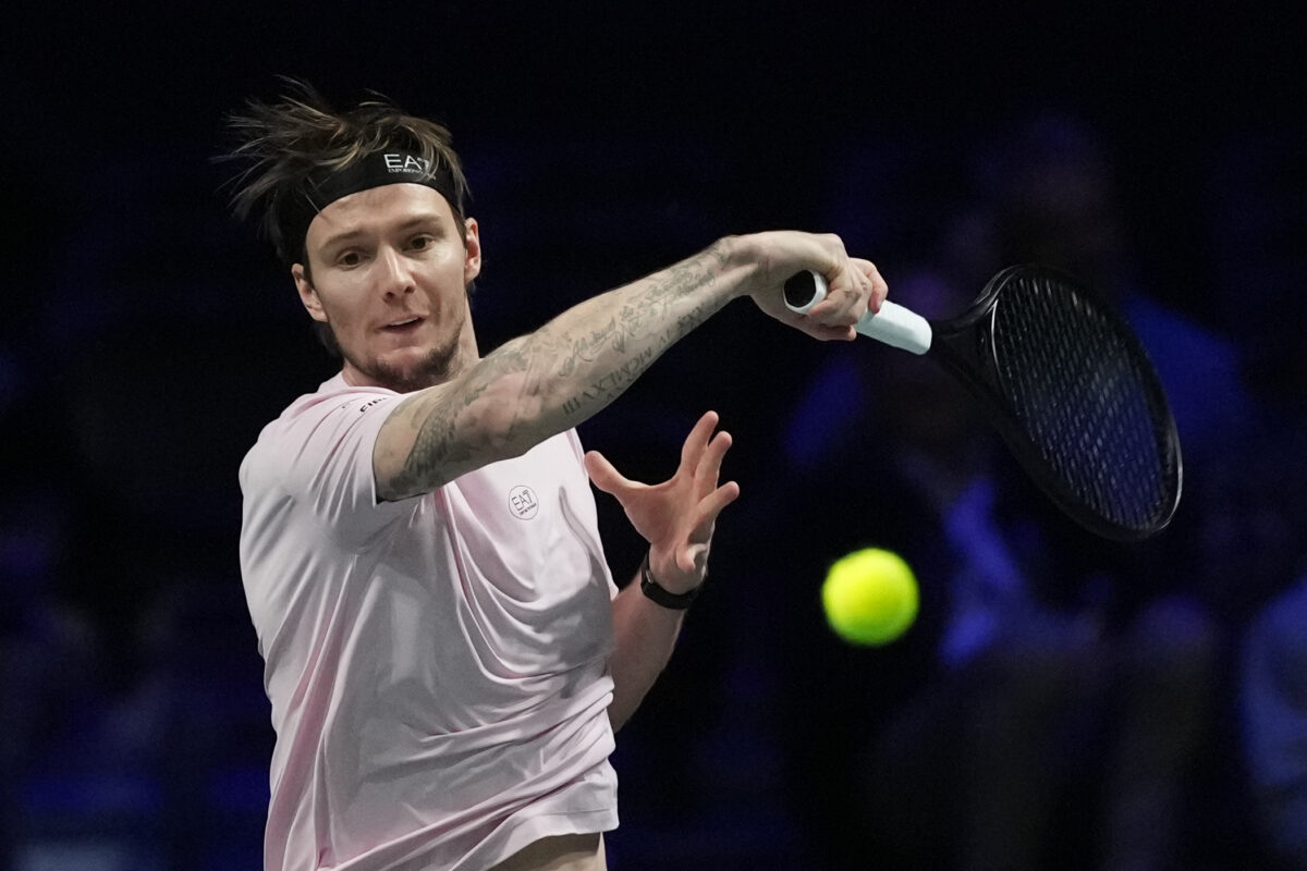 ATP Paris: Bublik advances to the semifinals, De Minaur knocked out in three sets ATP Paris: Bublik advances to the semifinals, De Minaur knocked out in three sets