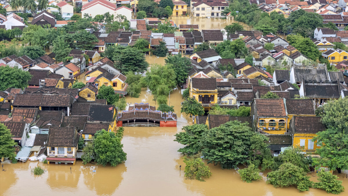 Vietnam, floods and landslides: the death toll rises to 37, with 78 injured and 5 missing