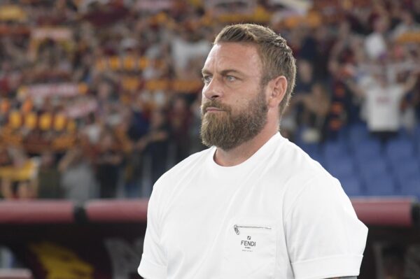 Football: De Rossi headed for Genoa bench, awaiting official announcement Football: De Rossi headed for Genoa bench, awaiting official announcement
