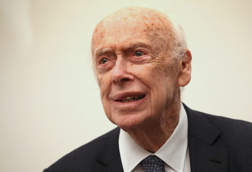 USA: James Watson, Nobel Prize winner for discovery of DNA structure, dies at 97