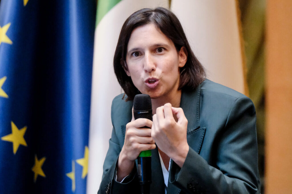 Taxation: Schlein, Meloni will be remembered for bleeding families dry and helping the rich