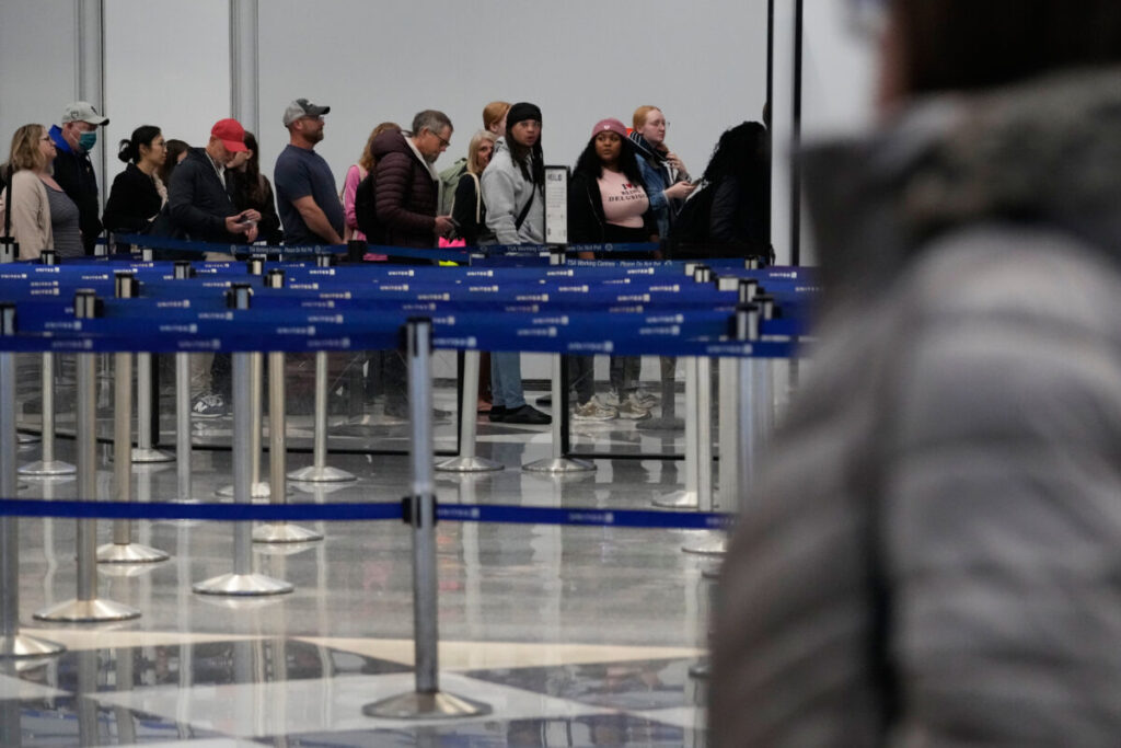 US: over 800 flights cancelled today due to shutdown
