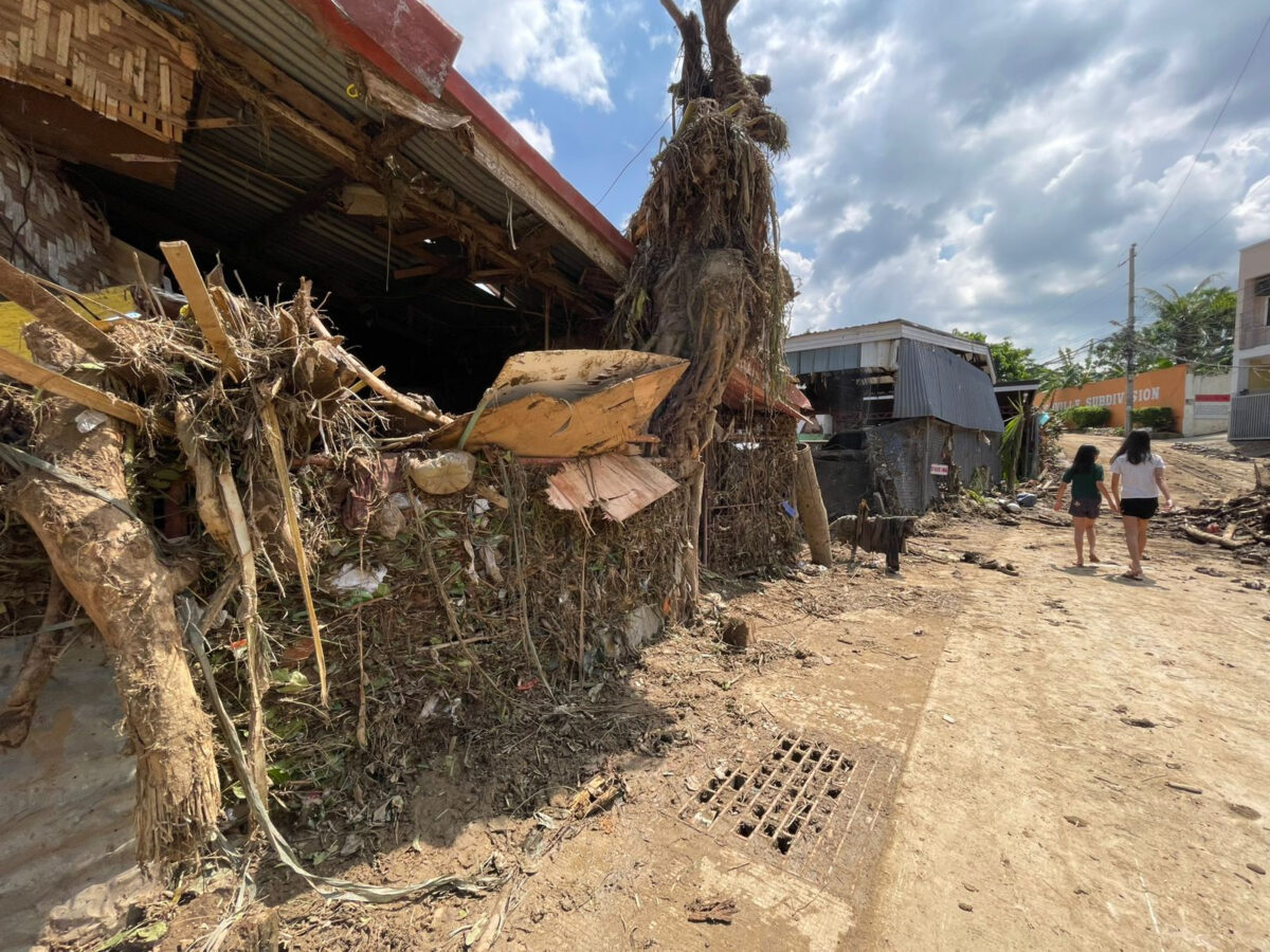 Philippines: at least two dead and over a million evacuated due to super typhoon Fung-wong Philippines: at least two dead and over a million evacuated due to super typhoon Fung-wong