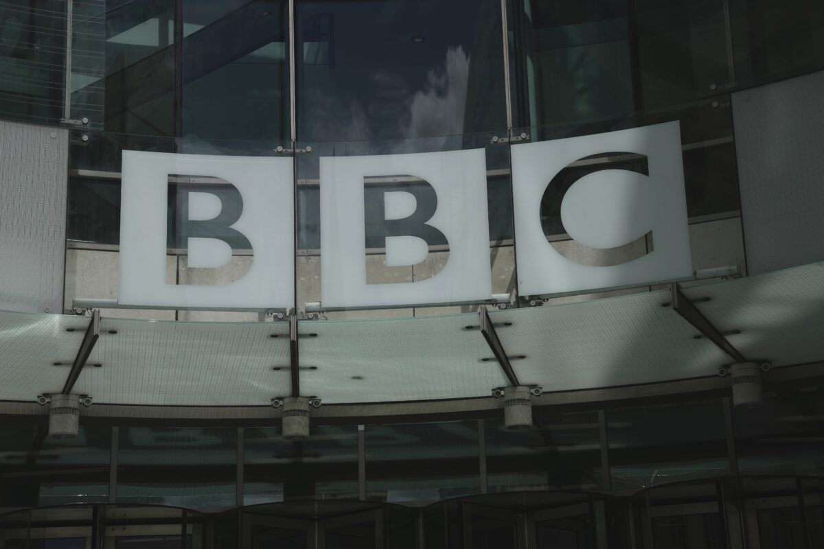 United Kingdom: BBC executives resign after criticism of Trump documentary United Kingdom: BBC executives resign after criticism of Trump documentary