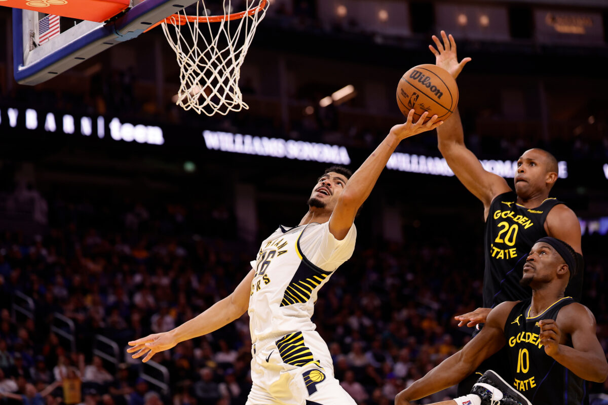 NBA: Golden State wins, Sacramento falls NBA: Golden State wins, Sacramento falls